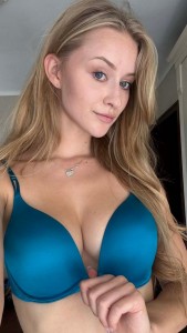 Фото проститутки Вика №2 в городе Усолье-Сибирское